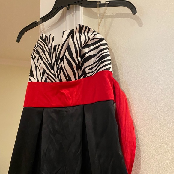 NWOT Animal Print Dress - Picture 3 of 5